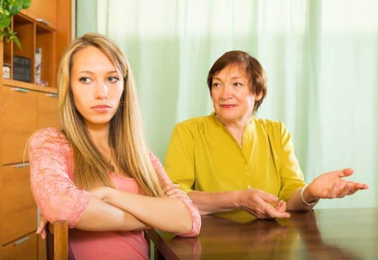 How To Deal With Your Narcissistic Mother As An Adult Inner Toxic Relief
