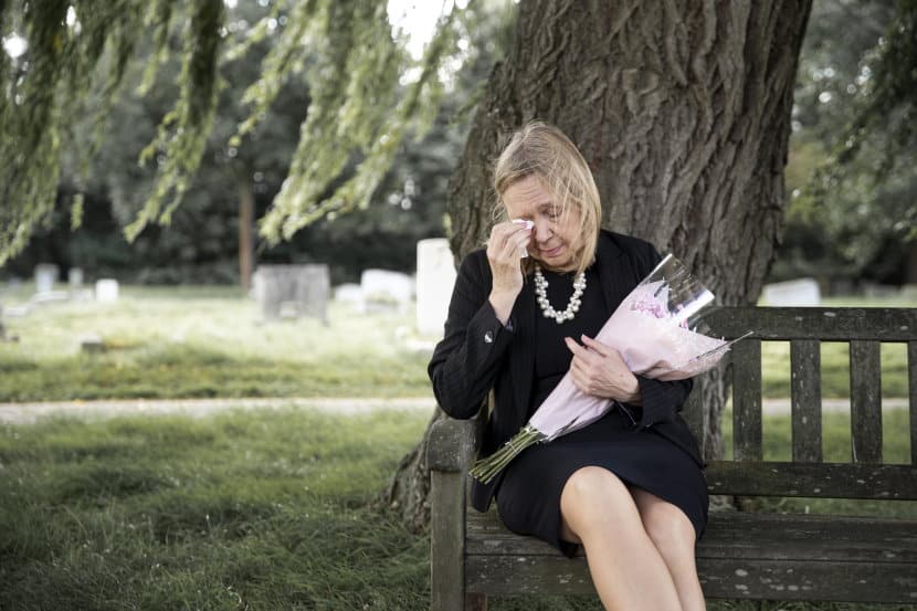 What to Expect When Your Narcissistic Mother Dies