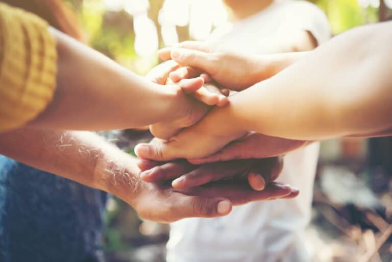 Social Support Networks for Chronic Disease Patients - Part 6: Technology's Role in Enhancing Social Connections
