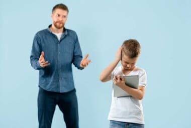 13 Things Narcissistic Fathers Do to Their Sons