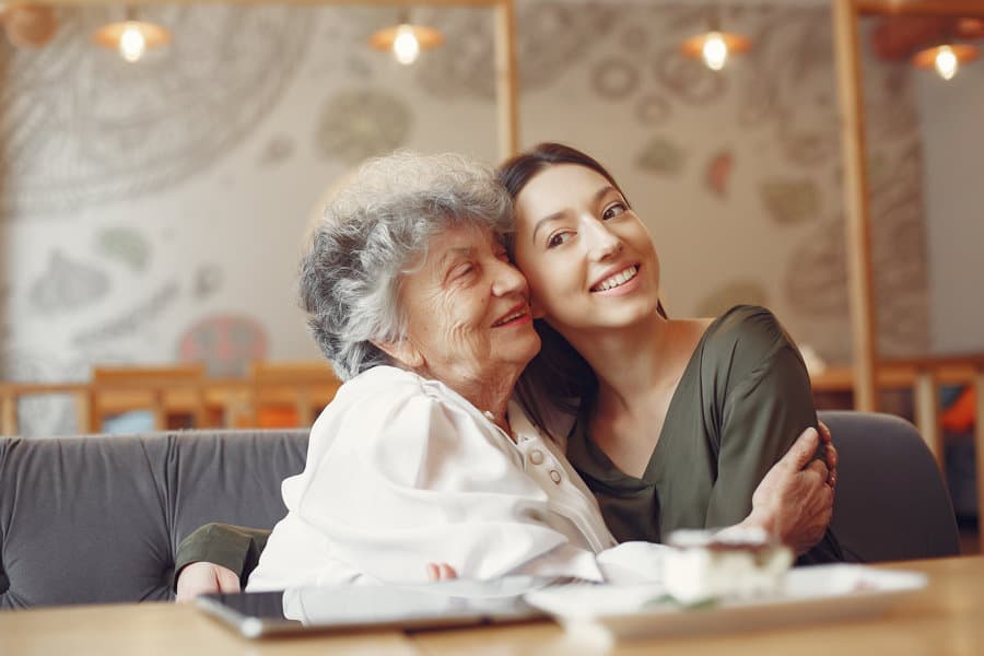 How Should You Deal with an Elderly Narcissistic Mother